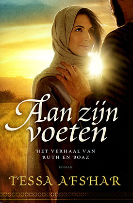 Aan zijn voeten
